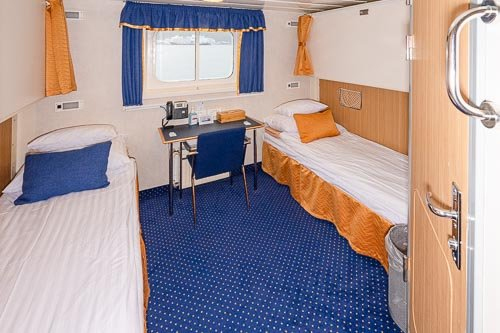 Cabin 406 - Deluxe twin